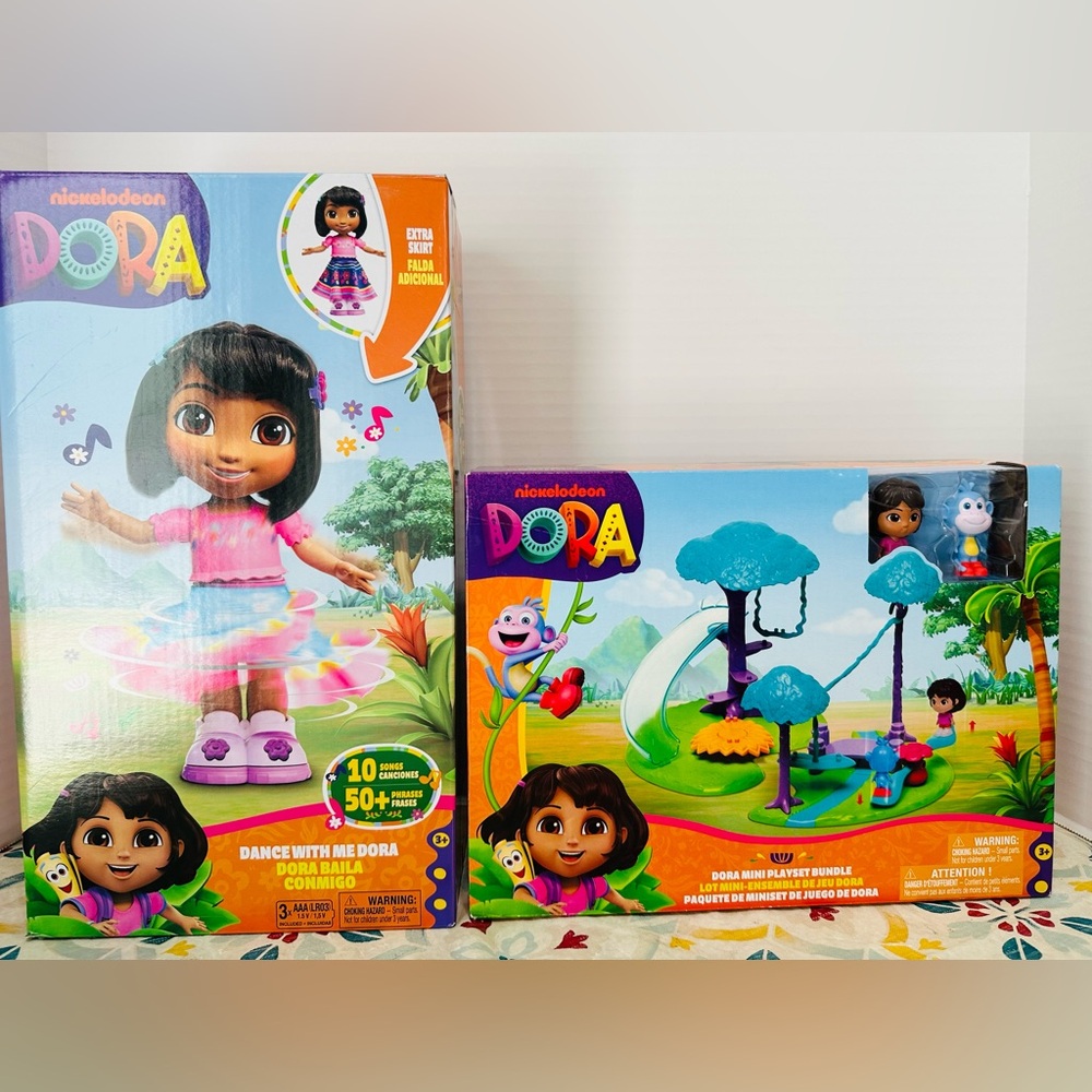 Nickelodeon Dora Dance with Me Dora and Dora Mini Playset Bundle New in Box